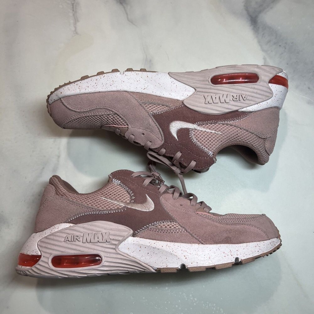 Size 9.5 - Nike Air Max Excee Rose Whisper Women's Sneakers - Picture 3 of 10